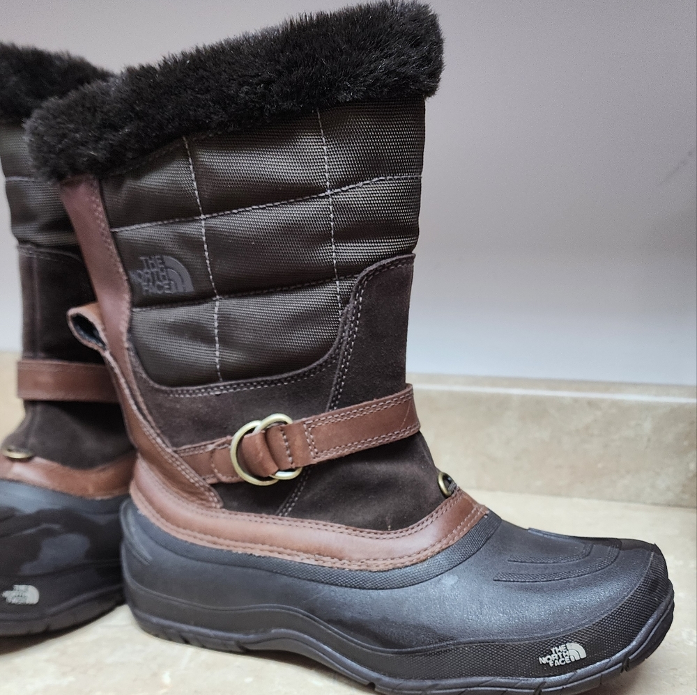 The North Face pull-on boot